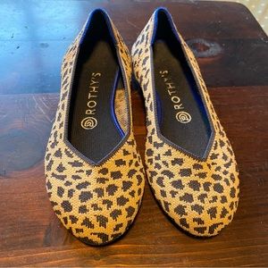 Cheeta print Rothy’s comfortable round toe flats women’s 7.5 cute!